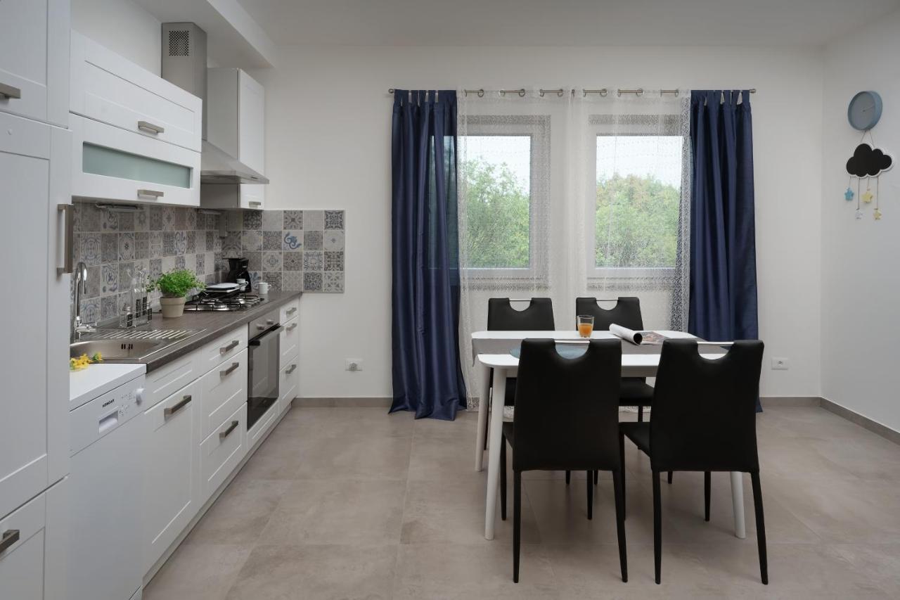 Aurora Apartamento Ližnjan Exterior foto